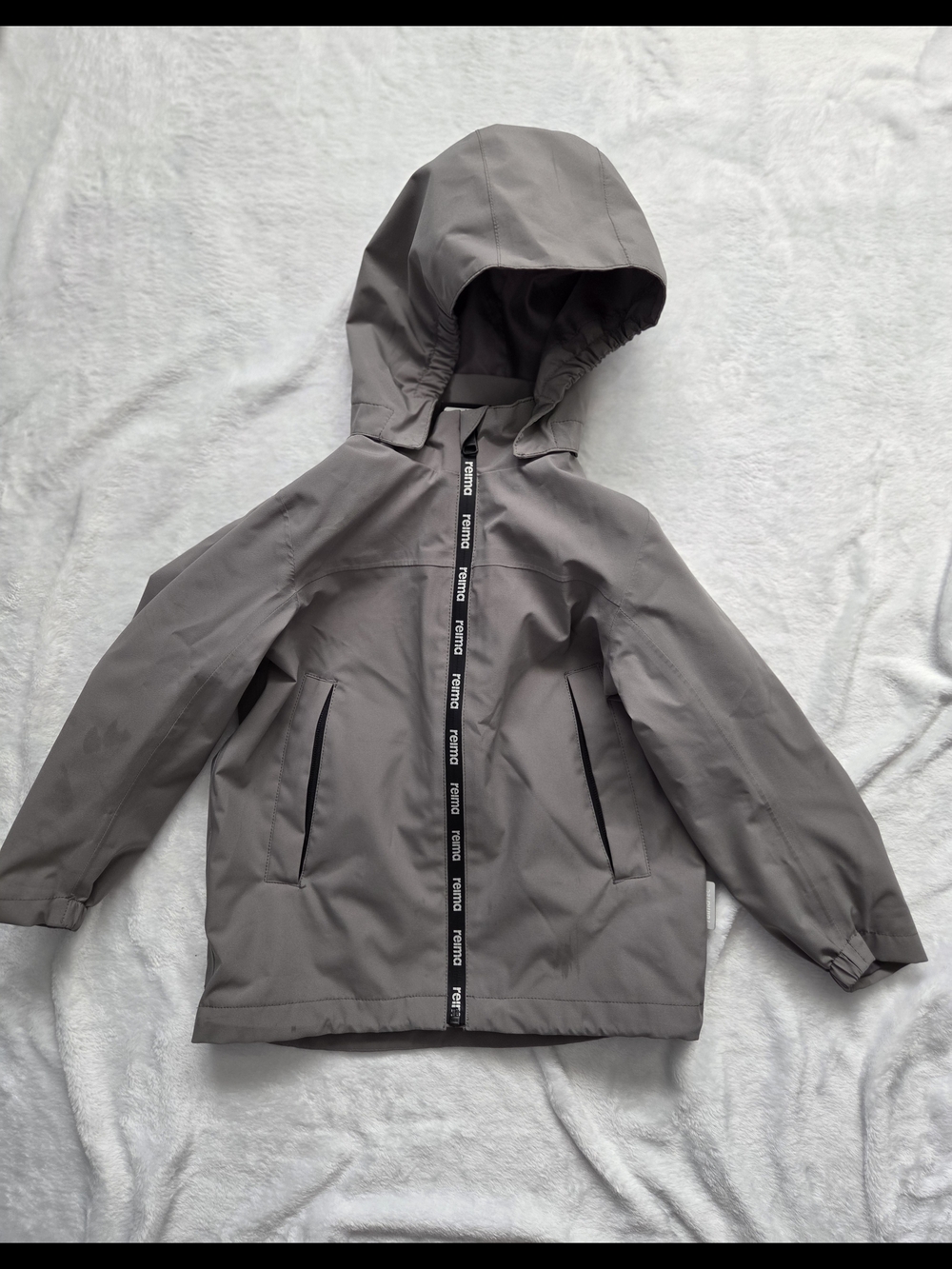 Reima Kids Waterproof Hooded Raincoat in Green 104 (4T)